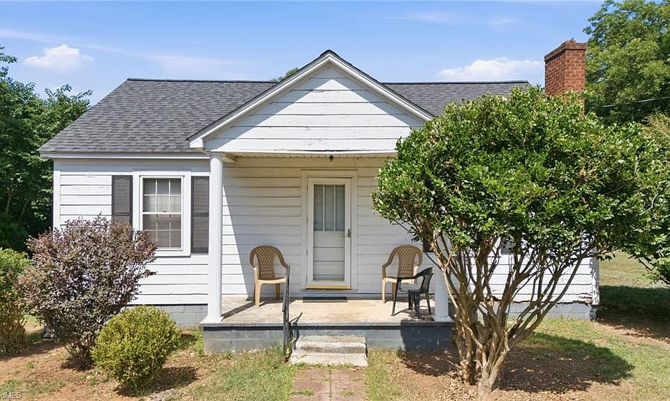 1st image of 3838 Old Lexington Rd