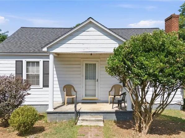 3838 Old Lexington Rd, Winston Salem, NC 27107