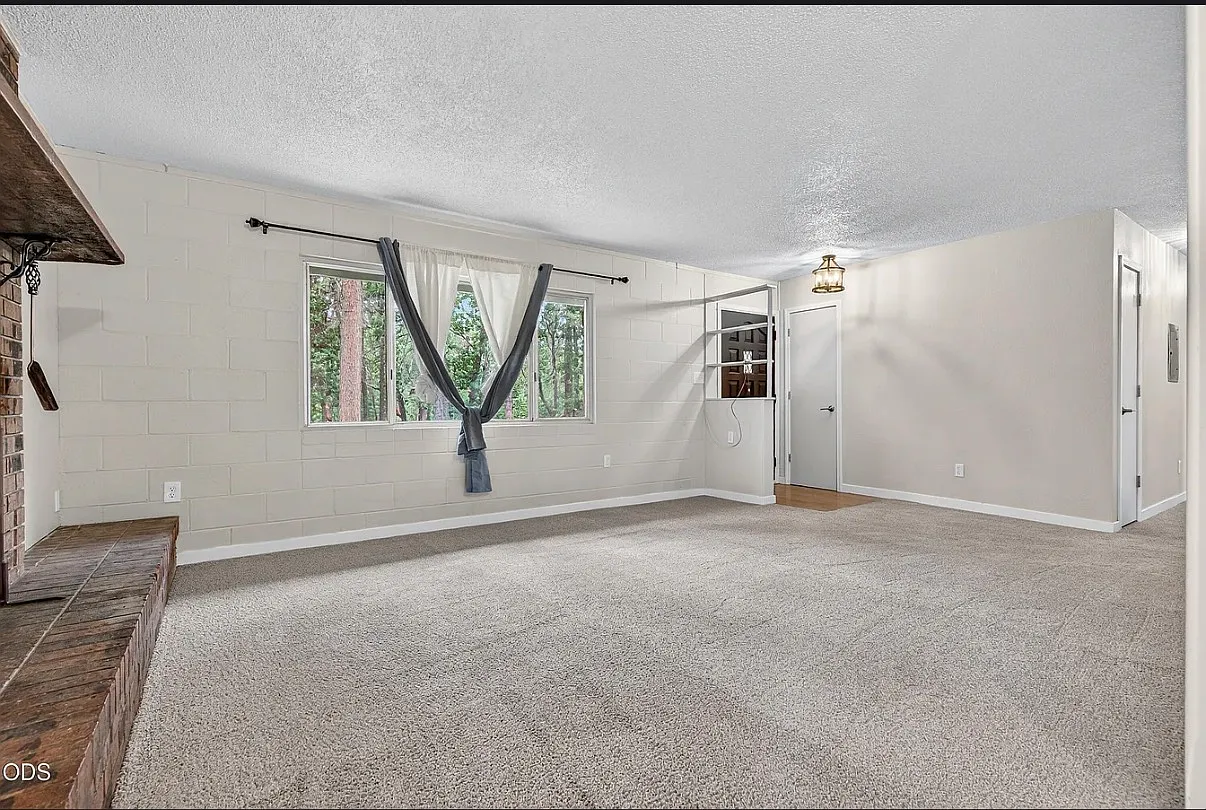 981 Upper Applegate Road - 1 — Photo 4