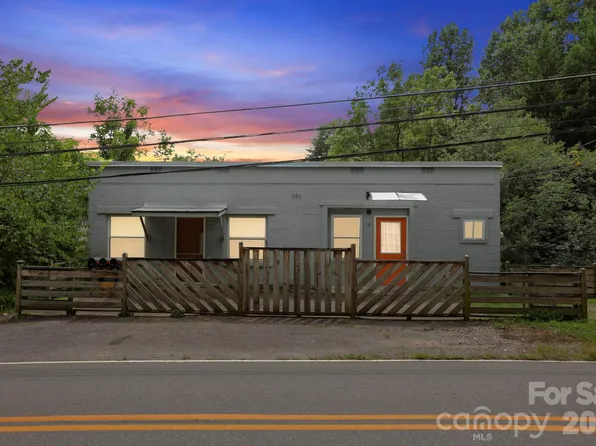 169-171 Cragmont Rd, Black Mountain, NC 28711