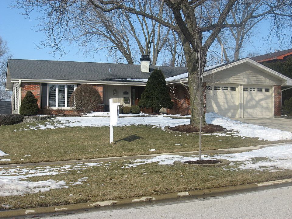 2nd image of 1300 Rosedale Ln