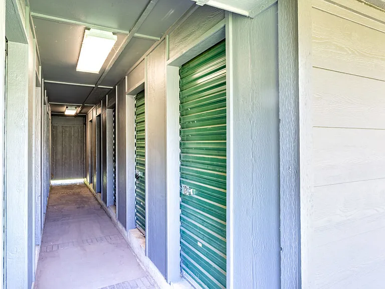 Storage Lockers Available for Rent