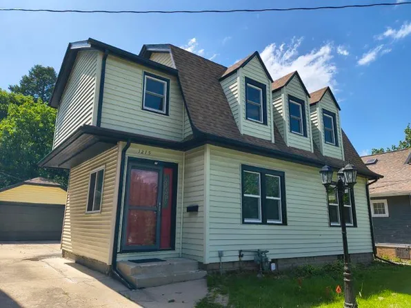 1215 20th St, Rockford, IL 61104