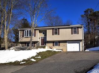 19 Josephine Dr, Fall River, MA 02720