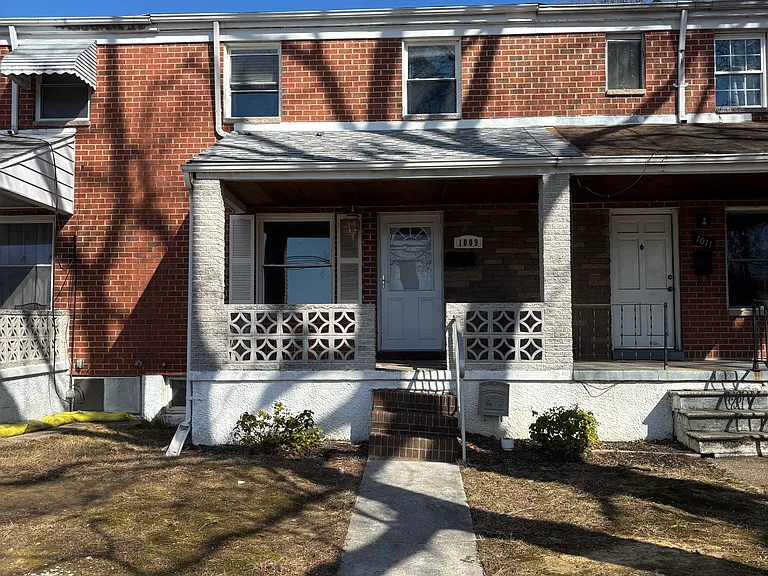 1009 S Marlyn Ave — Photo 2