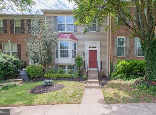 6328 Gun Mount Ct, Centreville, VA 20121