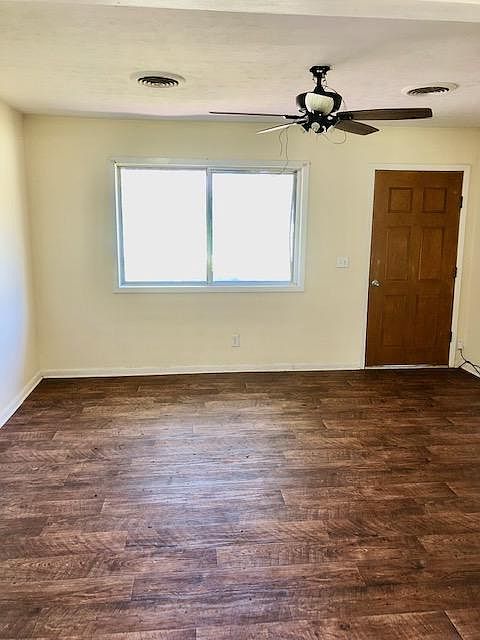 2nd image of 345 Murphy Cir