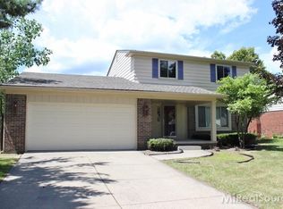 1057 Snead Dr, Troy, MI 48085