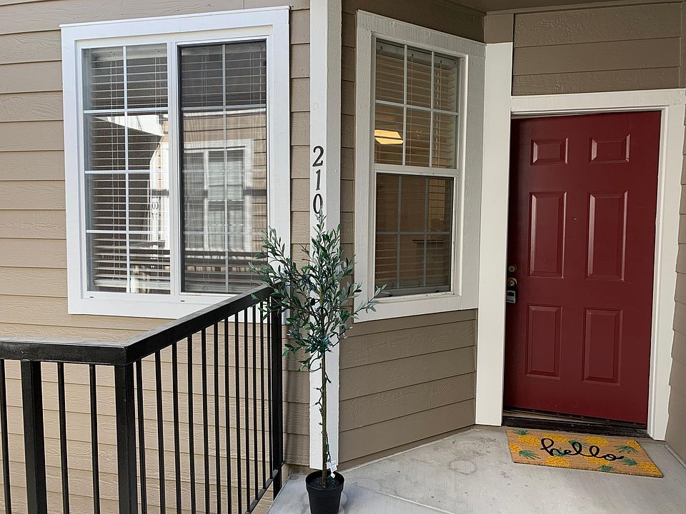 1st image of 250 Santa Fe Ter APT 210