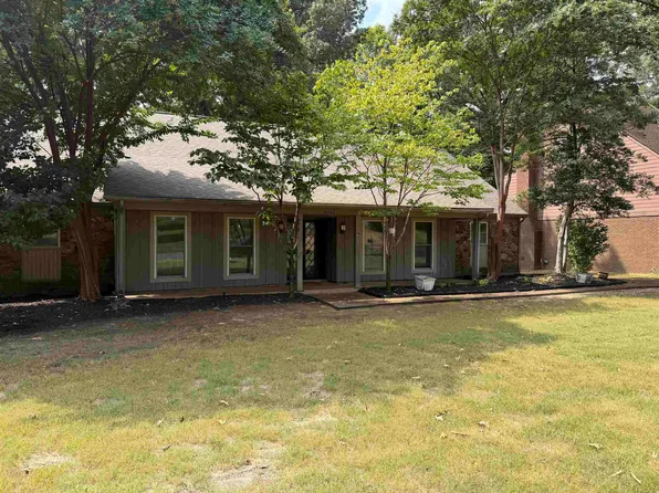 5701 Ashley Sq S, Memphis, TN 38120