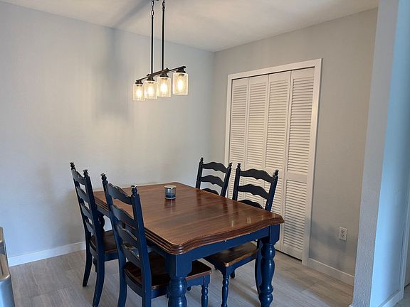 3rd image of 3705 SW 27th St APT 1218