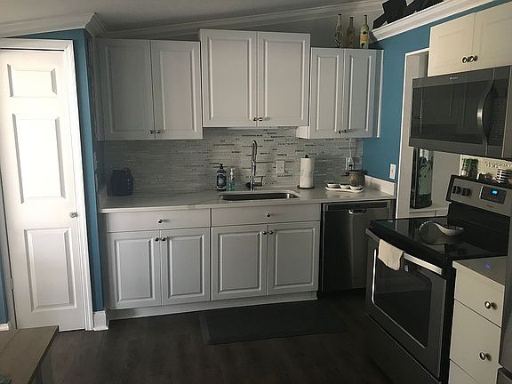 5th image of 64 Sabal Cay Ct
