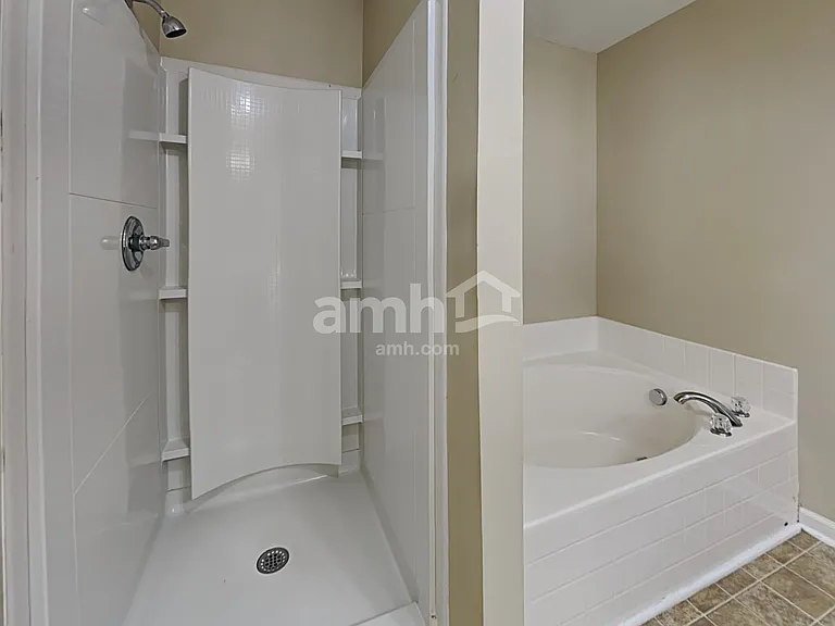 3 Semmelrock Dr — Photo 12