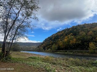 6862 Renovo Rd, Mill Hall, PA 17751