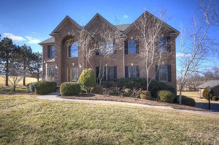 2nd image of 104 Sagart Ln