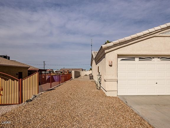 3rd image of 437 Sunfield Dr