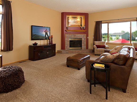 4th image of 13837 Jasmine Ct