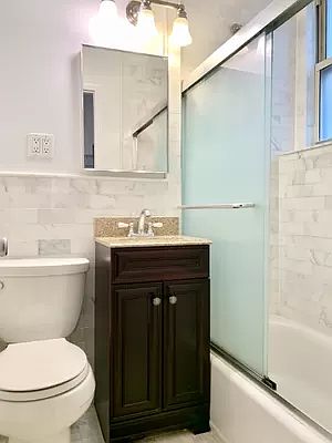 3rd image of 440 E 77th St APT 5c