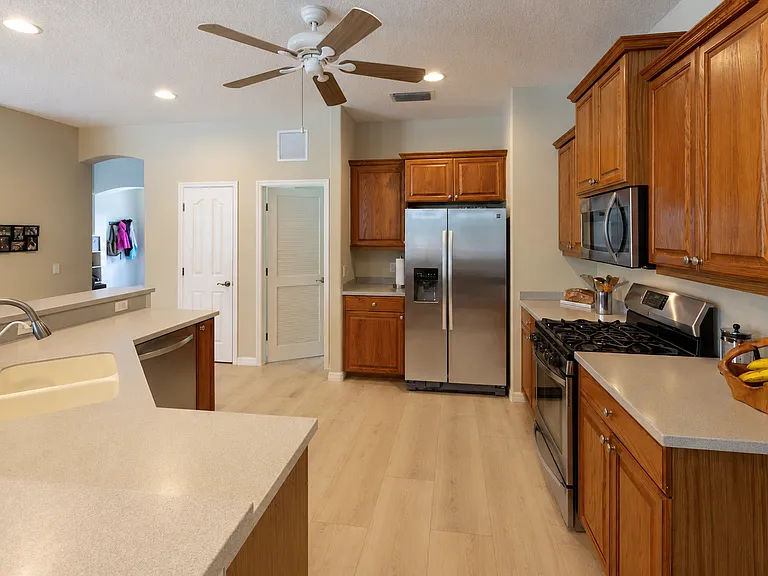 walk in pantry, gas stove, high ceilings throughout