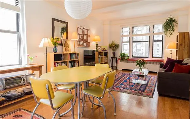Rented by R New York | media 2