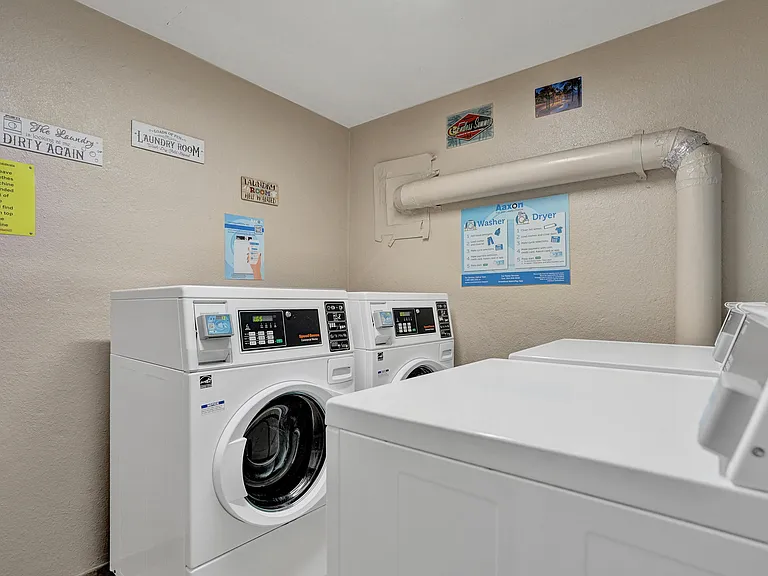 5203 NE 24th Ter #B314 — Photo 29