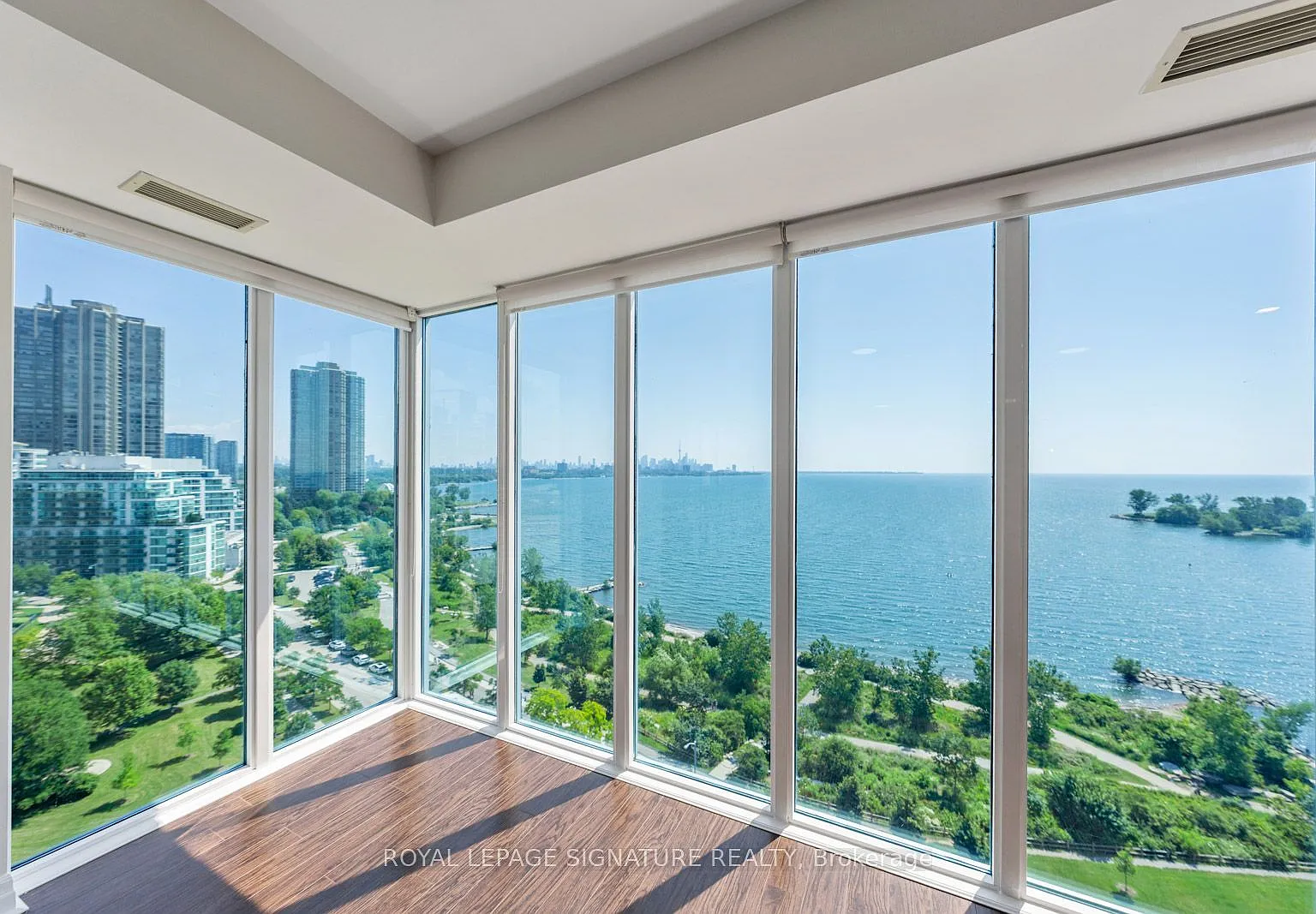 3 bed, $5,900 — Photo 1