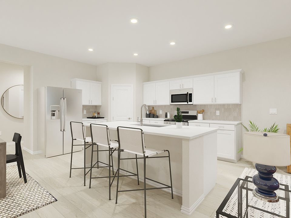 With a specious kitchen and large prep space, making meals has never been so easy.