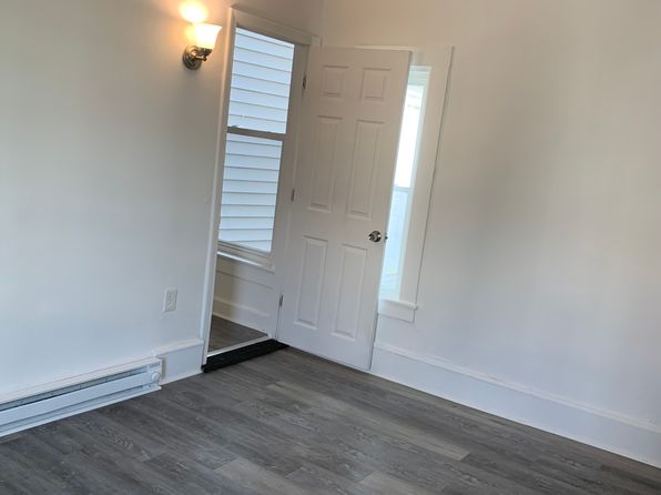 10 Bellevue St APT 1