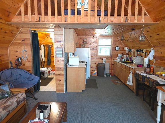 3rd image of 37683 Clover Cir