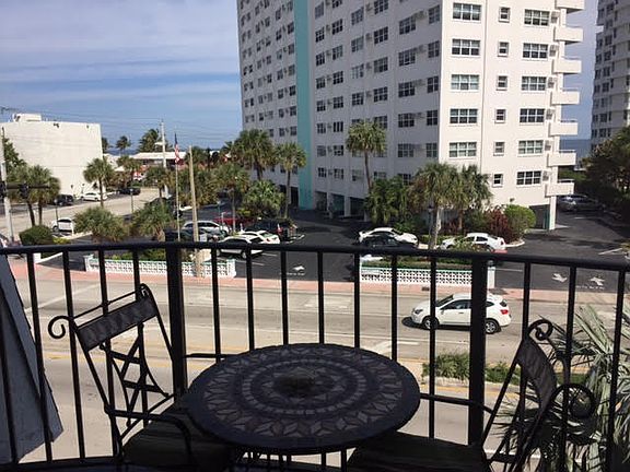 4th image of 4013 N Ocean Dr APT 314