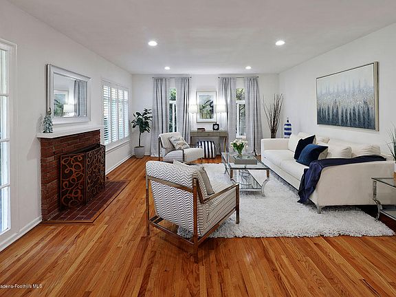 5th image of 334 Knight Way