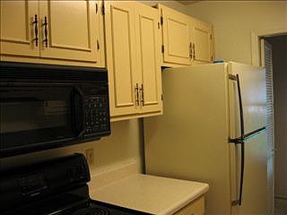 5th image of 205 Island Dr
