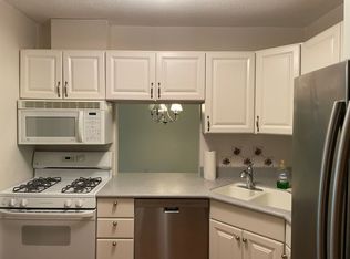 7500 Cahill Rd APT 223C, Edina, MN 55439