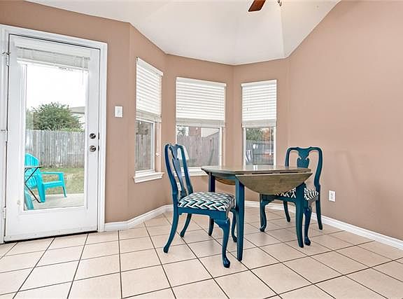 5th image of 3005 Connor Ln