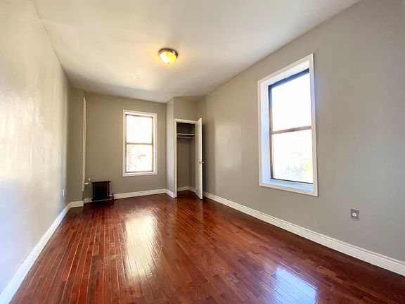 2nd image of 184 Nagle Ave #3C