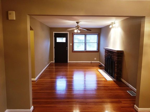 2nd image of 3264 Vittmer Ave