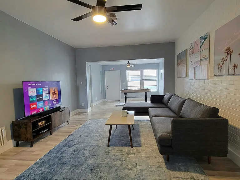 2215 N 20th Ave #2215 — Photo 6