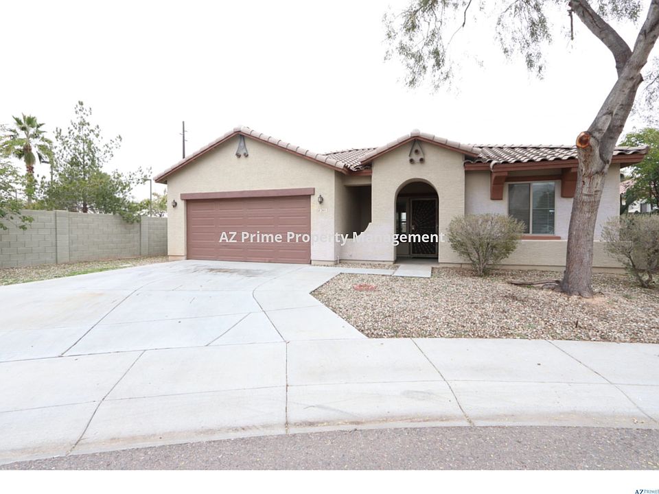 1st image of 2815 S 74th Dr