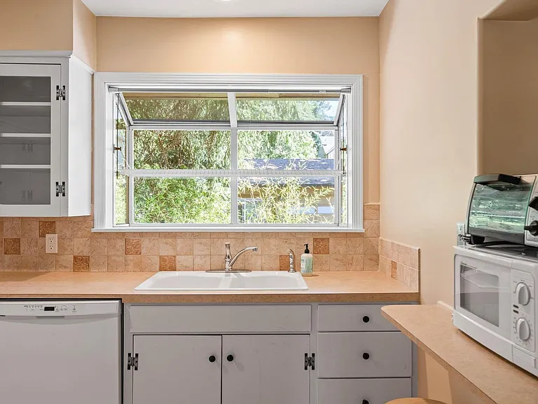 7505 SW Alden St — Photo 11