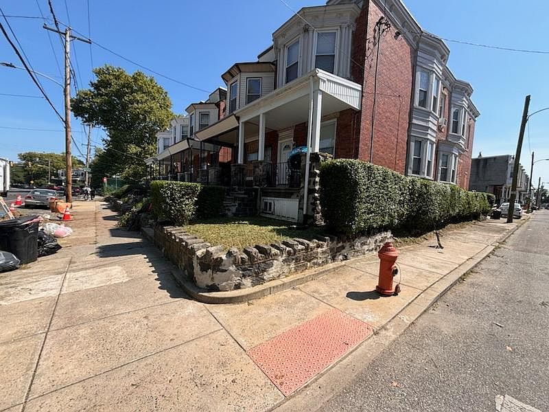 1st image of 5326 Vine St #3