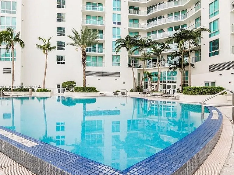 300 S Biscayne Blvd #T-2012 — Photo 42
