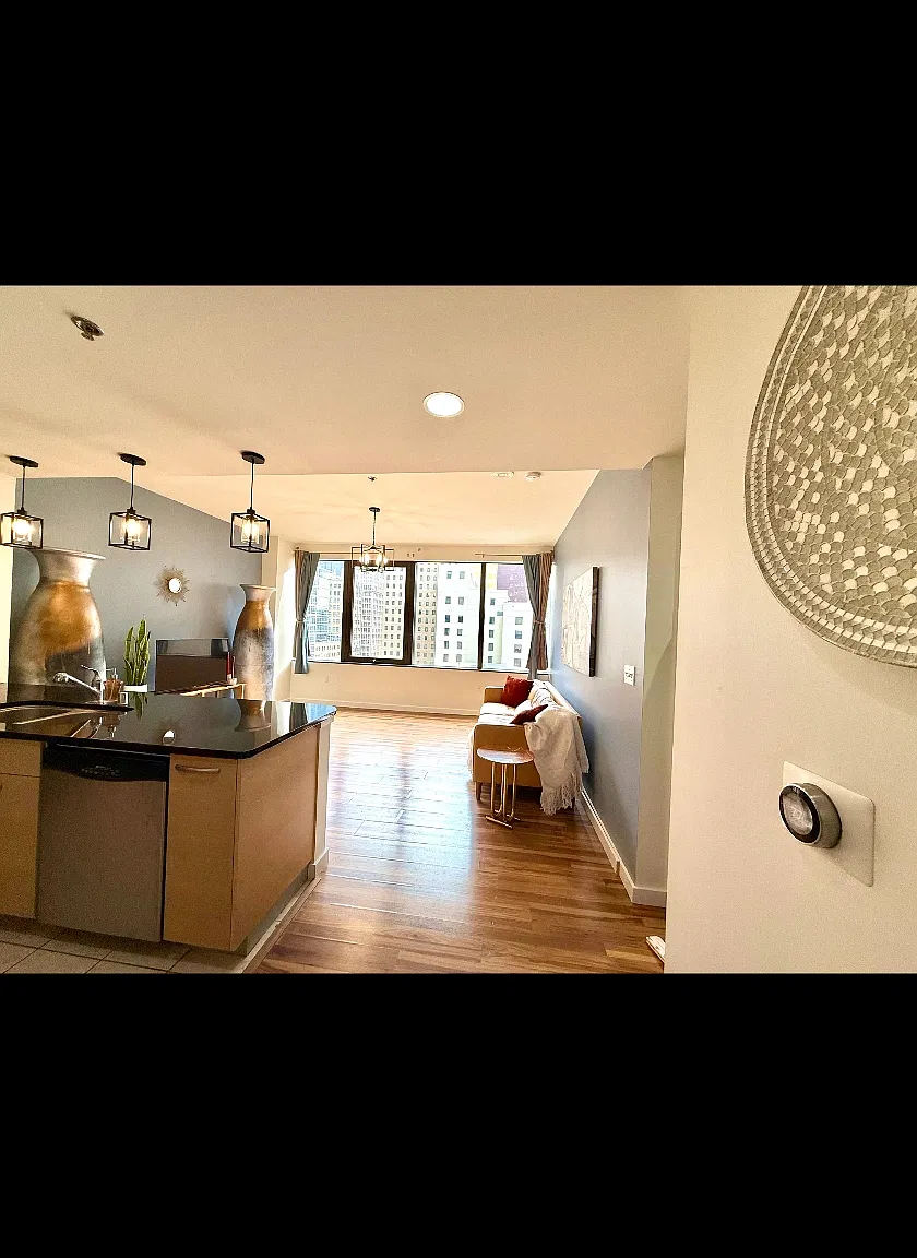 1200 Main St — Photo 1