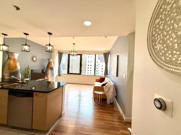 1200 Main St, Dallas, TX