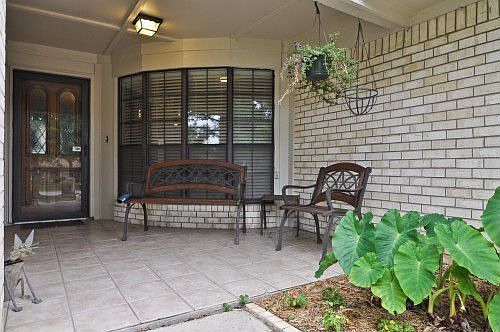 3rd image of 2846 Columbine Dr