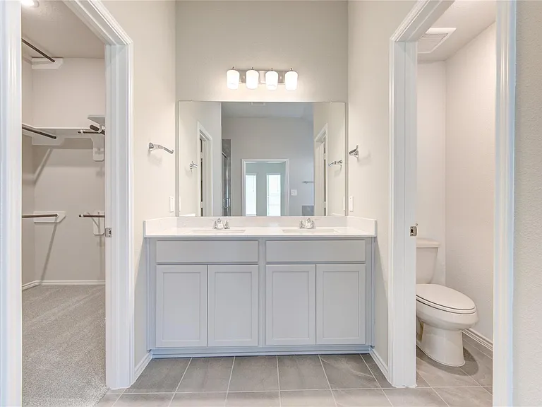 9515 Sierra Crest Ln — Photo 35