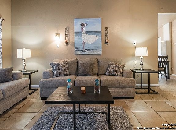 5th image of 206 Pinehurst Blvd