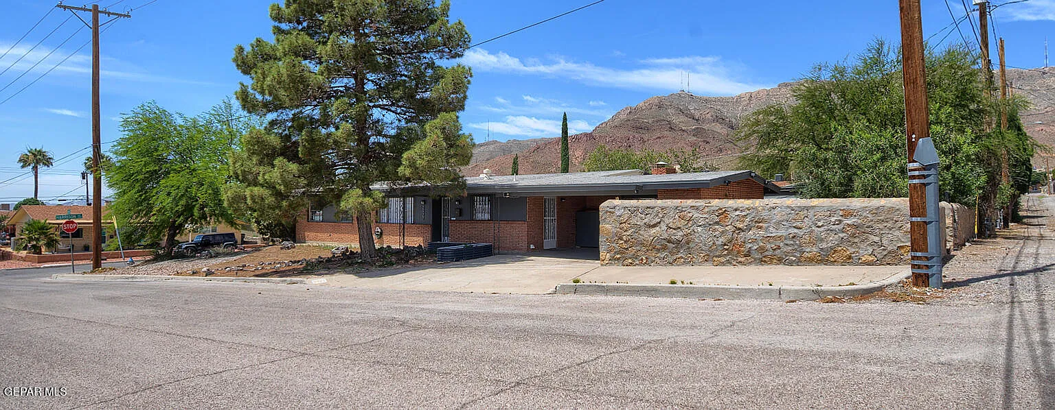3 bed, 2.0 bath, 1707 sqft, $1,750 — Photo 2