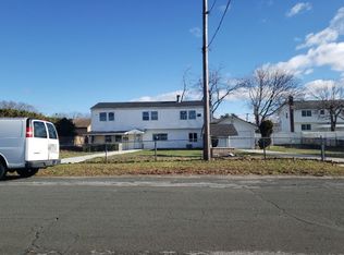 49 E 5th St, Deer Park, NY 11729