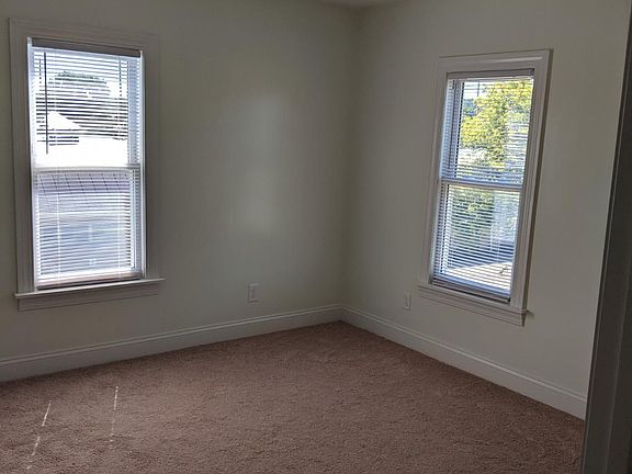 4th image of 603 N Market St #2