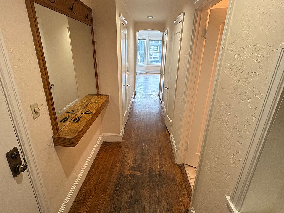 1st image of 960 Pine St APT 2